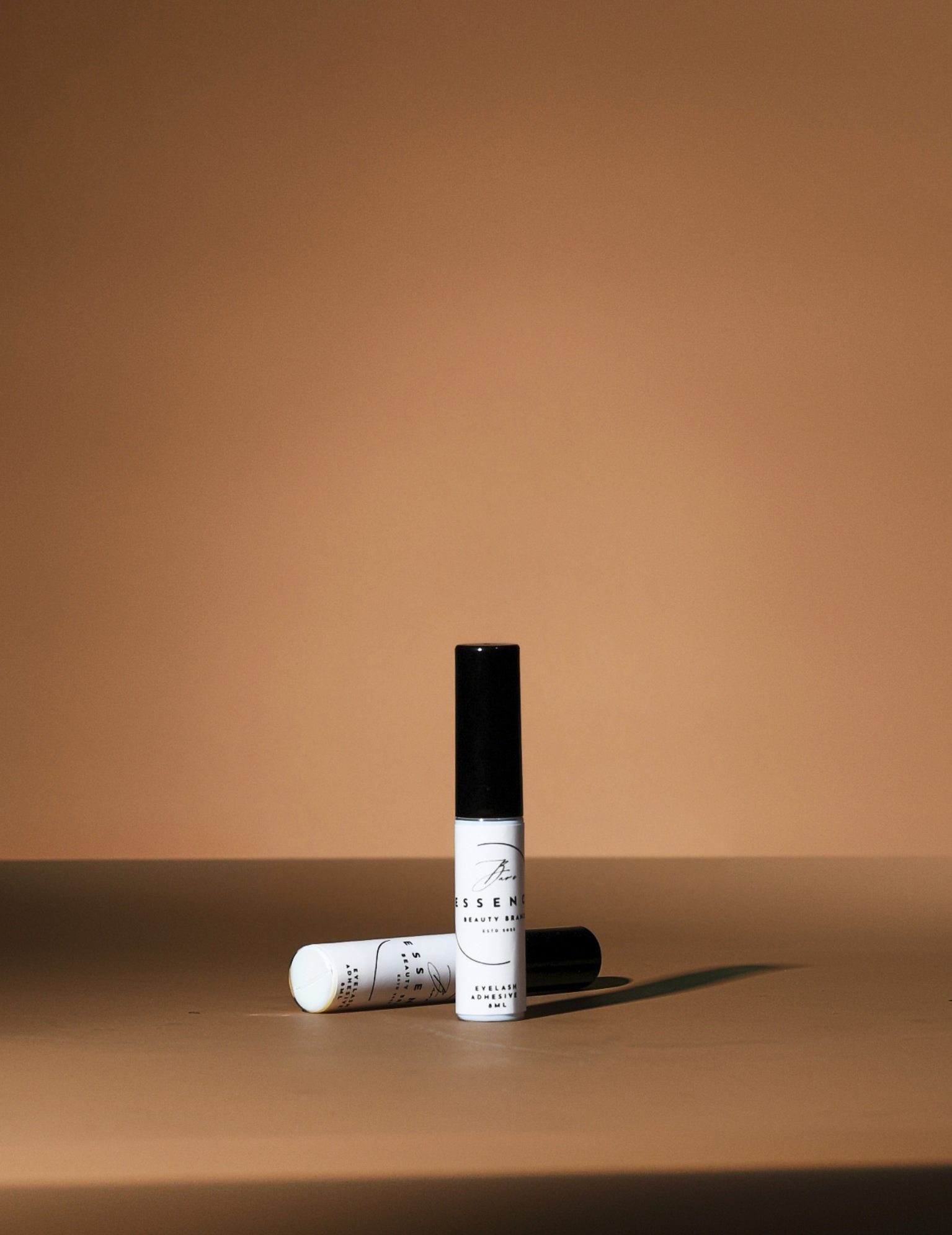 eyelash Adhesive - Image 3